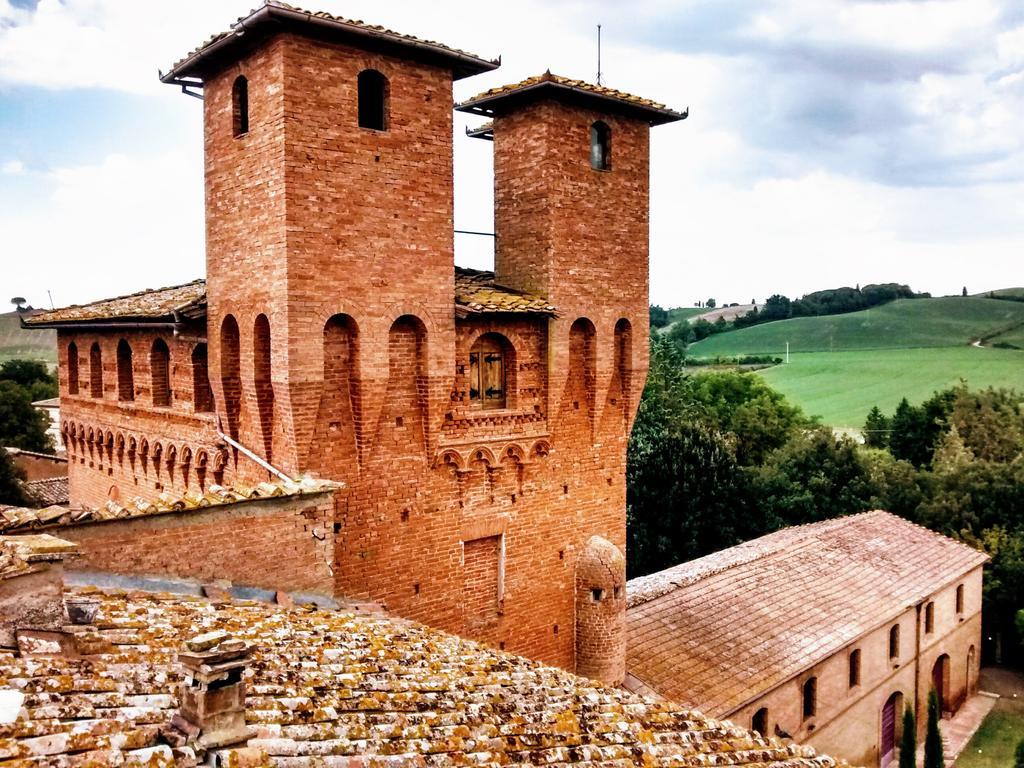 Castello Di San Fabiano Guest House Monteroni d'Arbia Luaran gambar