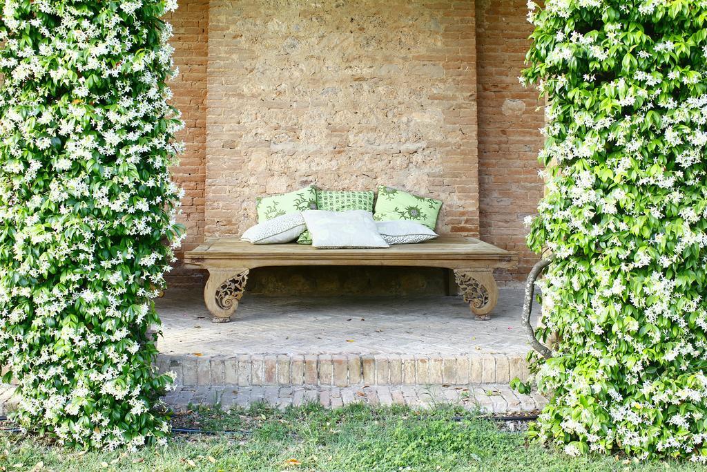 Castello Di San Fabiano Guest House Monteroni d'Arbia Luaran gambar